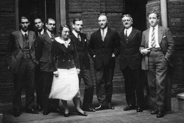 Before the war. Zygmunt Lubiscz-Zaleski in Paris, sixth from left, surrounded by teachers including Wacław Godlewski, on his right. (Polish Historical and Literary Society. Polish Library).