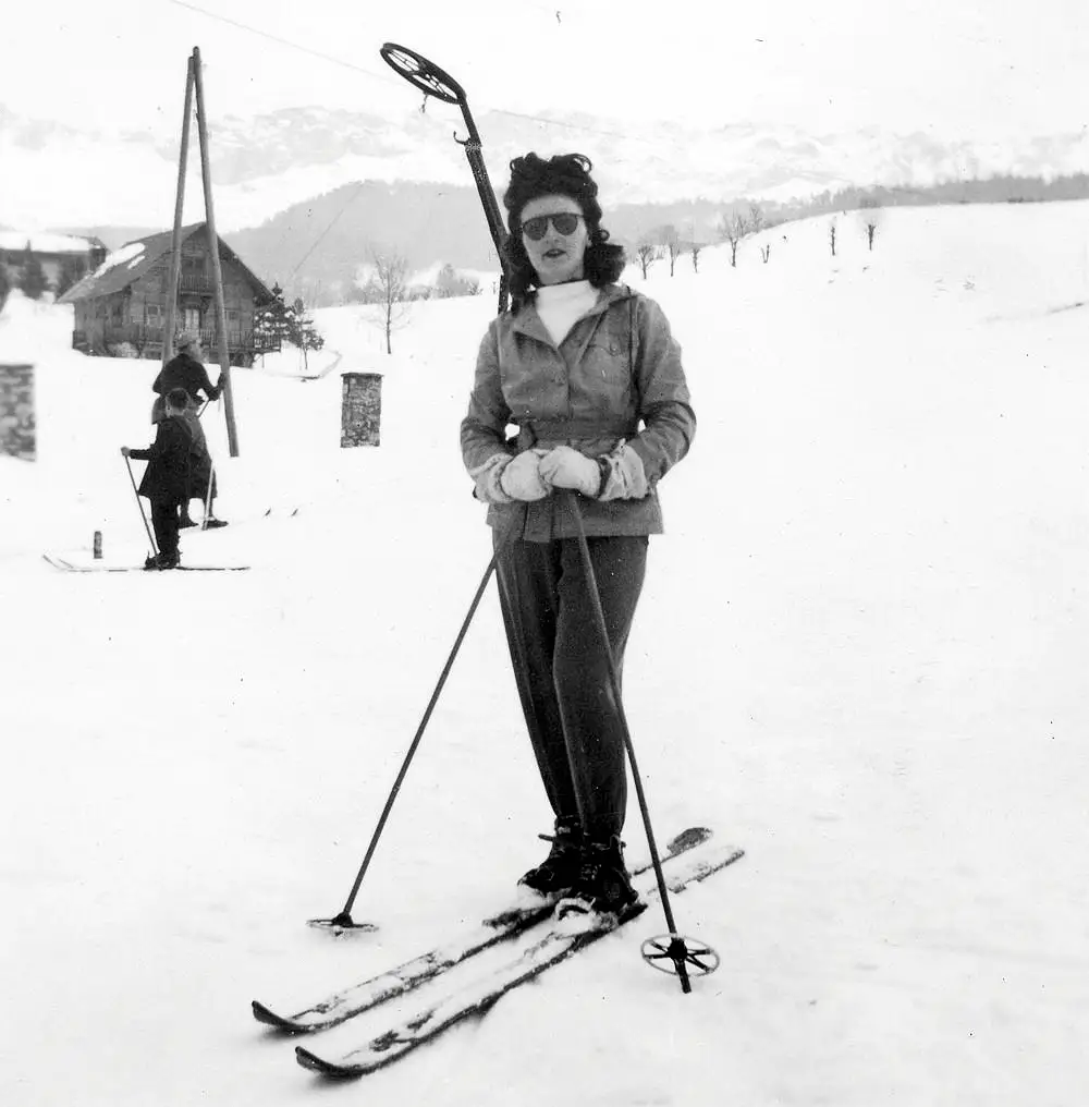 Francine Bertrand on the Les Bains slope in Villard-de-Lans (Association Mémoire du lycée polonais - Polish High School Memorial Association).