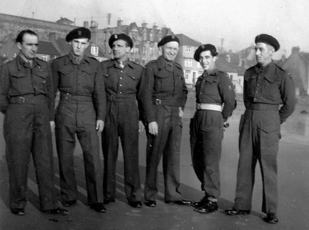 Polish Army soldiers in Scotland (Association Mémoire du lycée polonais - Polish High School Memorial Association).