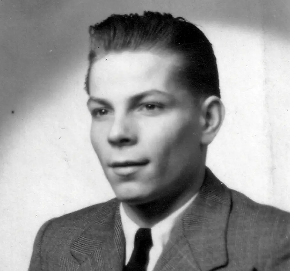Édouard Renn, who described in detail “his“ battle of the Vercors (Association Mémoire du lycée polonais - Polish High School Memorial Association).