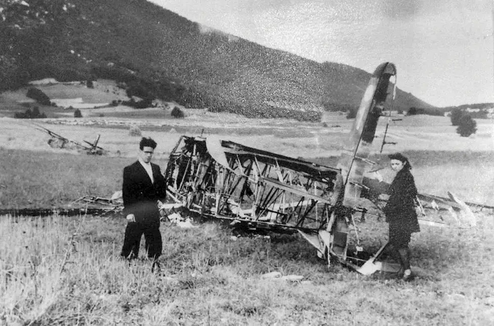 DFS 230 gliders landed north of Vassieux, in the Jossaud or La Mure area. The DFS 230 assault gliders hardly used the runway prepared by the Resistance to welcome the Allies (Resistance Museum in Vassieux).