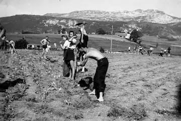 Ferdynant Kraczkowski photo collection — Cyprian Norwid Polish High School, Villard-de-Lans